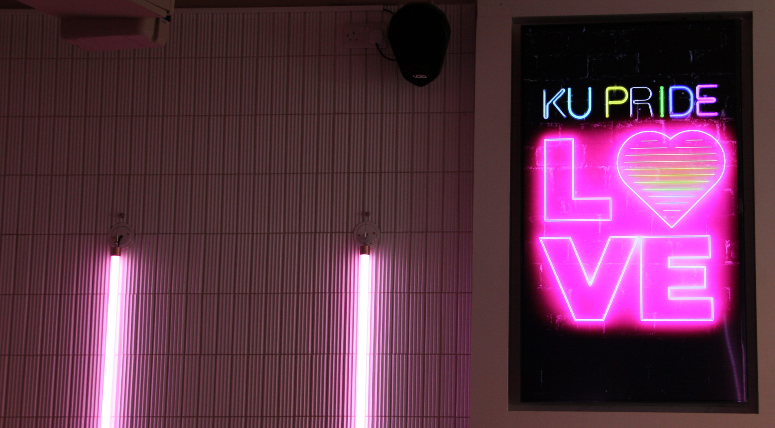 KU Bar London Digital Signage